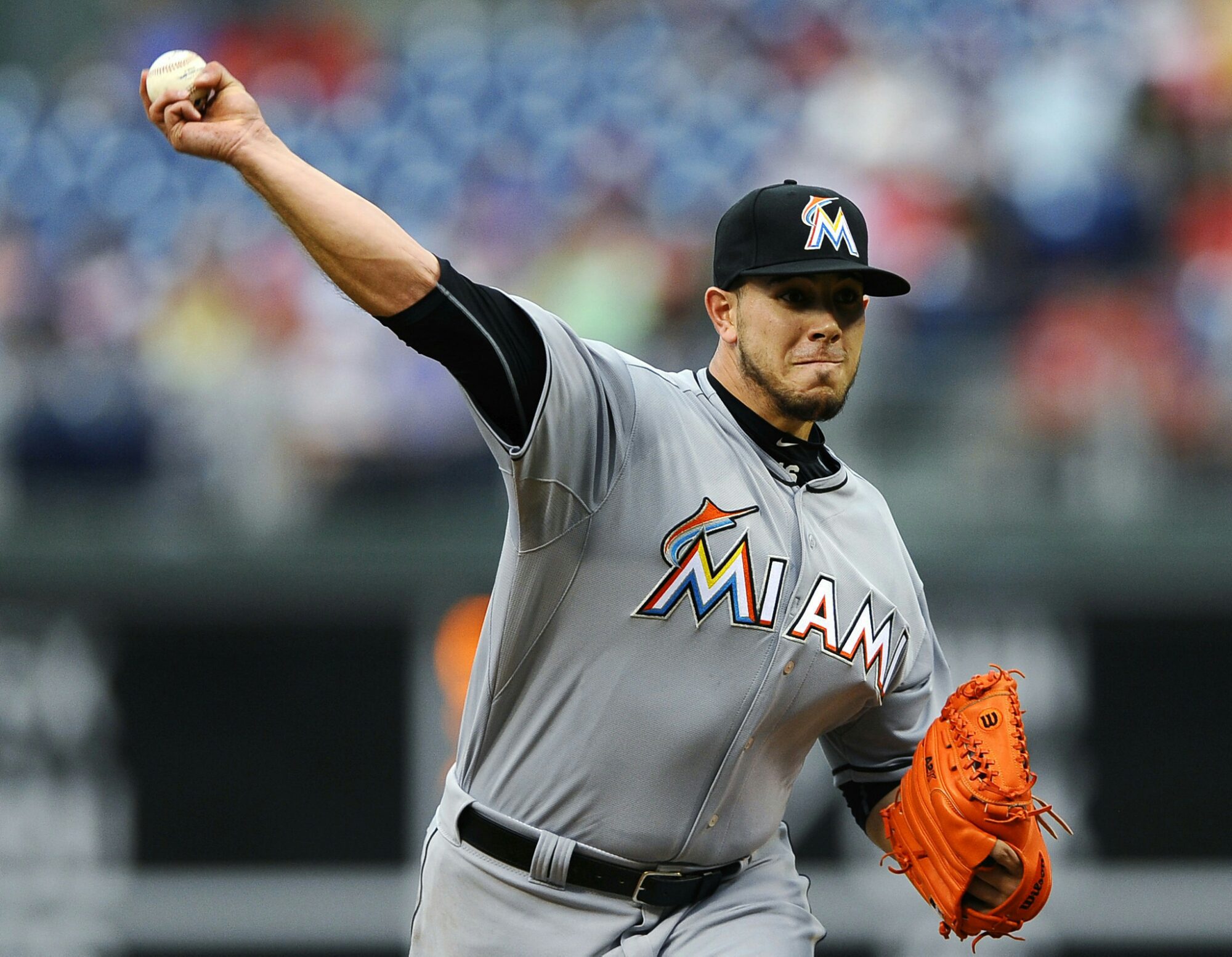 Adam Duvall iguala marca de los Marlins de Miami