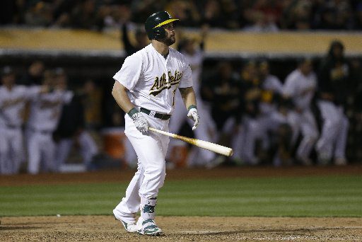 astros-athletics-baseball