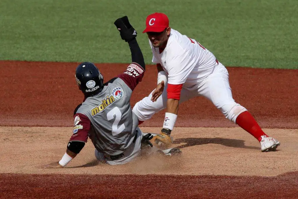 scj cuba vs venezuela fto morejon 5 1 Pelota Cubana USA