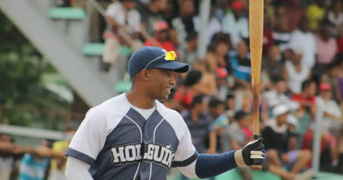 maikel caceres beisbol liderendeportes 0 Pelota Cubana USA