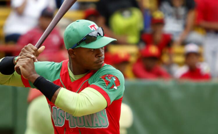 rafael vinales beisbol jit roberto morejon Pelota Cubana USA