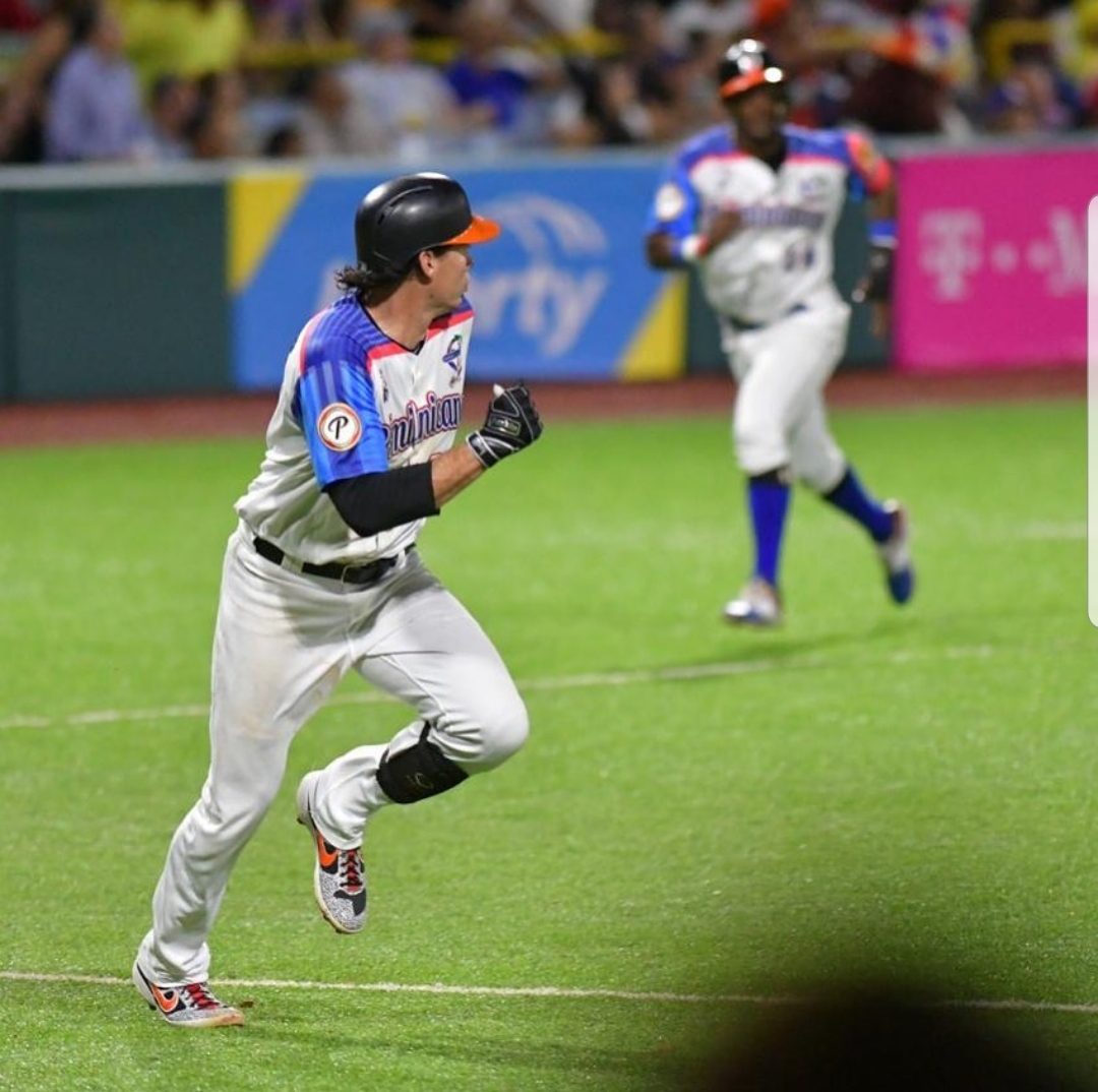 Desempeño de dos cubanos ayuda Dominicana llegar a la final de SDC