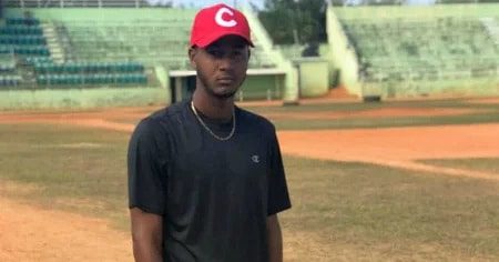 Prospectos cubanos: arsenal de pitcheos de Luis Madrazo lo puede llevar al béisbol profesional IMG 20200316 193519 836 1 Pelota Cubana USA