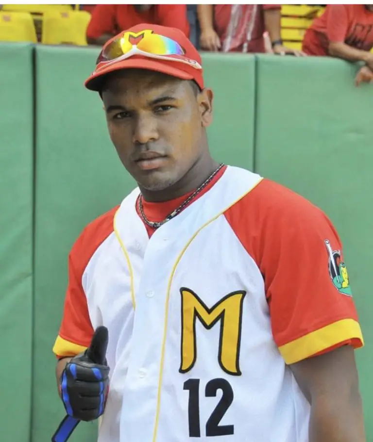 img 8430 Pelota Cubana USA