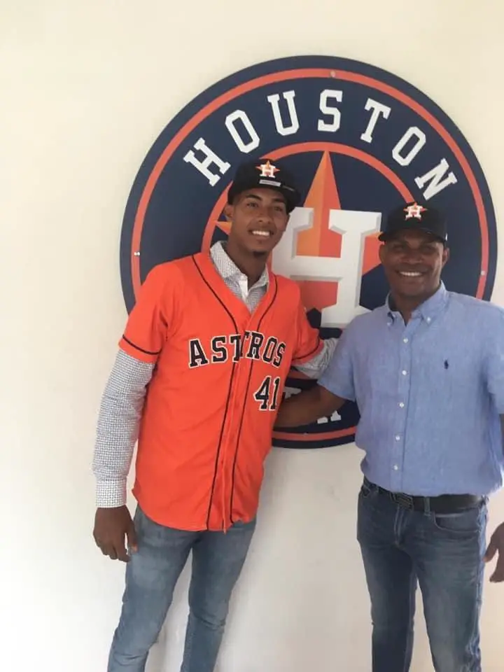 img 3246 Pelota Cubana USA