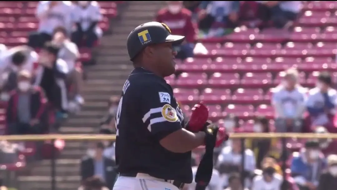 Alfredo Despaigne es la diferencia en triunfo de SoftBank Screenshot 20210411 100555 Chrome Pelota Cubana USA