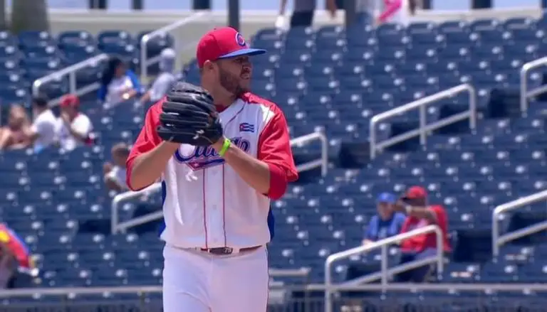 Lazaro Blanco lanzador beisbol Cuba 1 Pelota Cubana USA