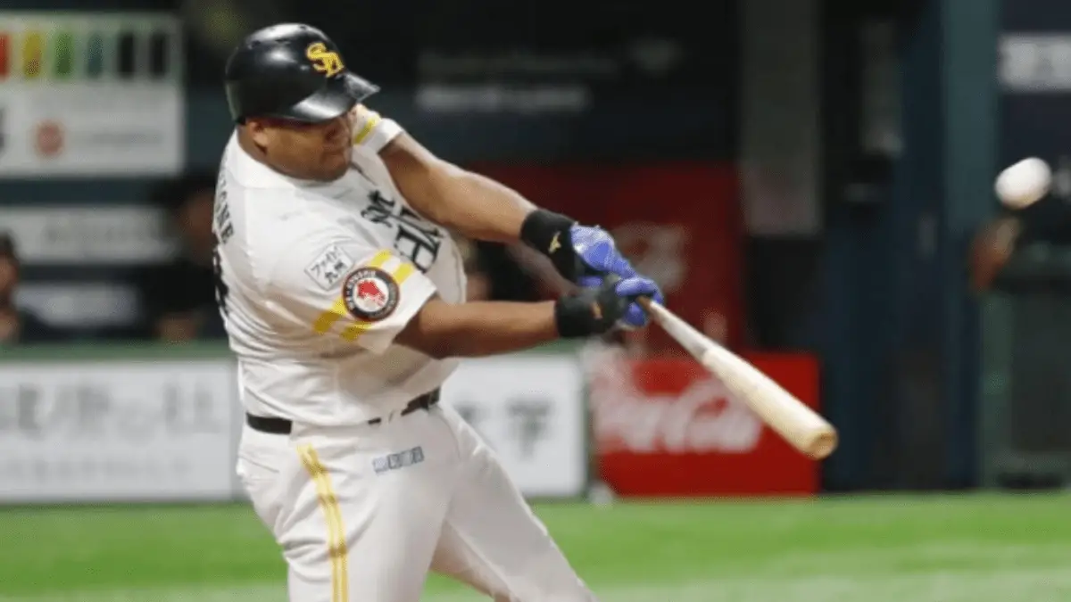 Alfredo Despaigne conecta jonrón y sigue indetenible