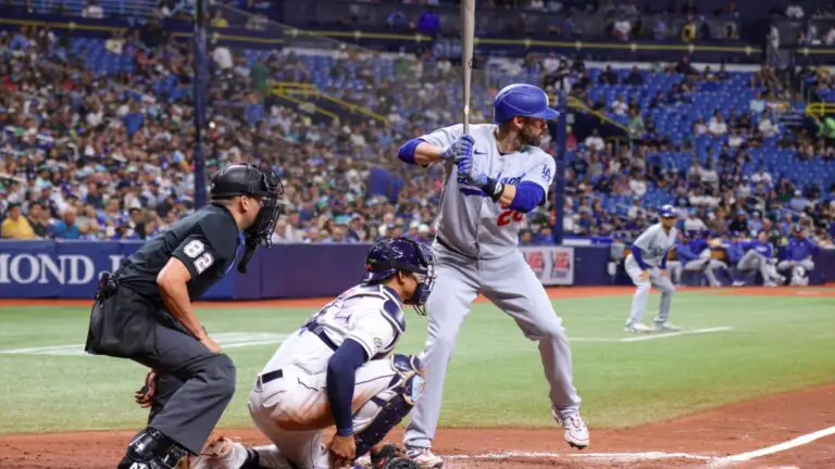 Cubanoamericano J.D. Martínez llega a 300 jonrones en MLB