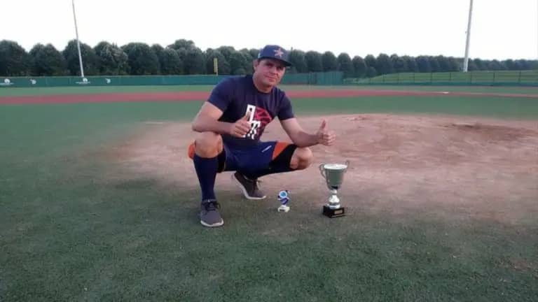 Casi 20 cubanos en el béisbol de España: Yosbany Torres sigue invicto