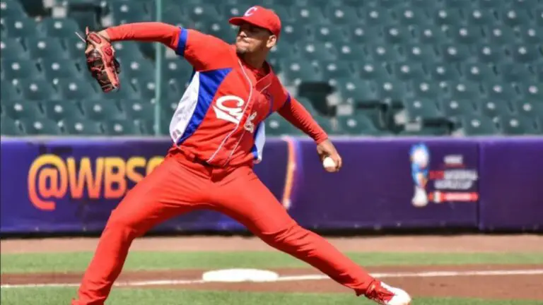Naykel Cruz recibió buenas noticias sobre su futuro profesional por parte de la Federación Cubana de Béisbol