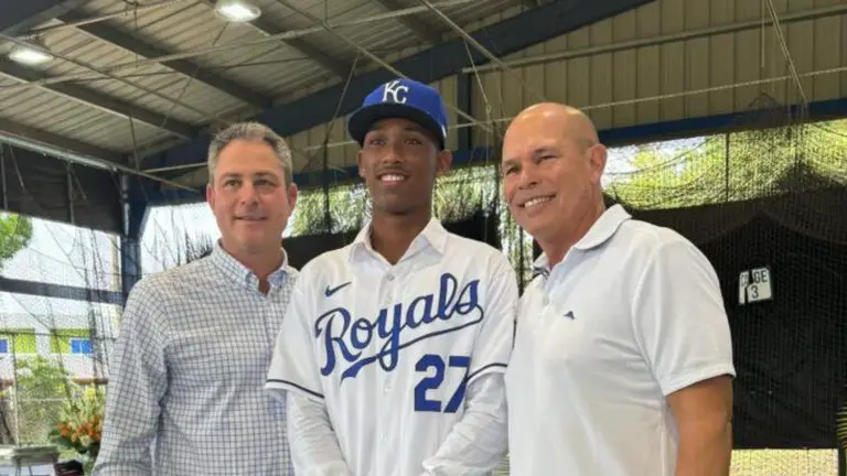 El avileño Yandel Ricardo firmó con los Kansas City Royals de la División Central de la Liga Americana luego de su preacuerdo en 2023