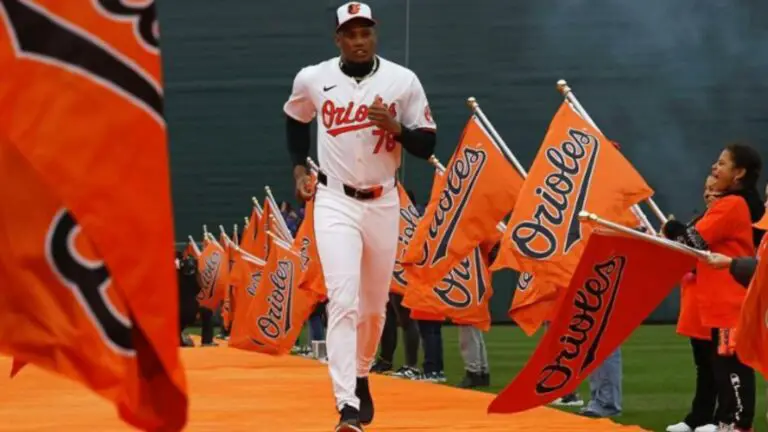 El lanzador avileño Yennier Cano hizo su debut en la temporada 2024 de la MLB con los Orioles de Baltimore, en la derrota de su equipo ante los Angelinos de Los Ángeles