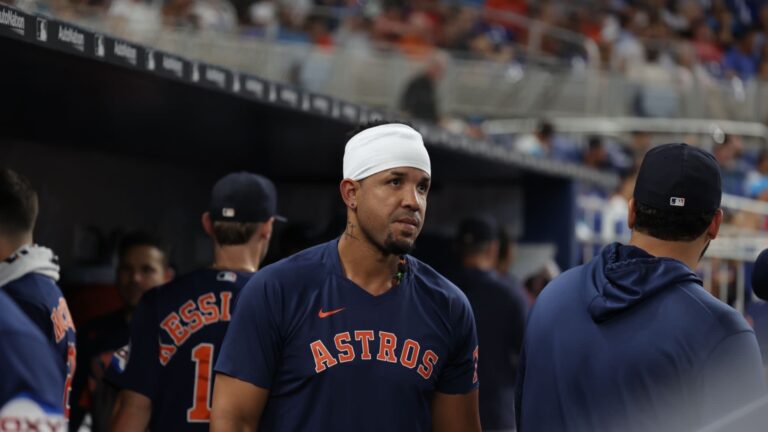 José Abreu es enviado a Ligas Menores por los Astros de Houston