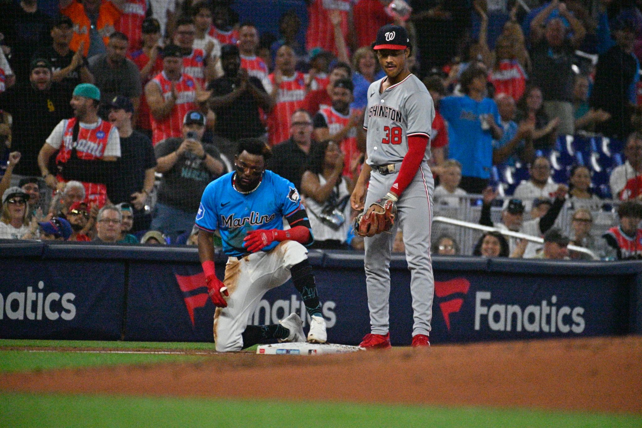 Marlins Desperdician Ventaja y Caen Ante Nationals en LoanDepot Park