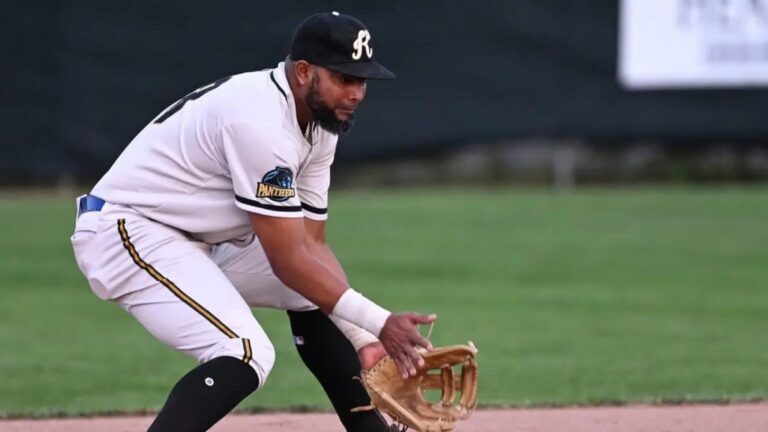 Raúl González repite premio al mejor torpedero en Liga Intercondados de Canadá