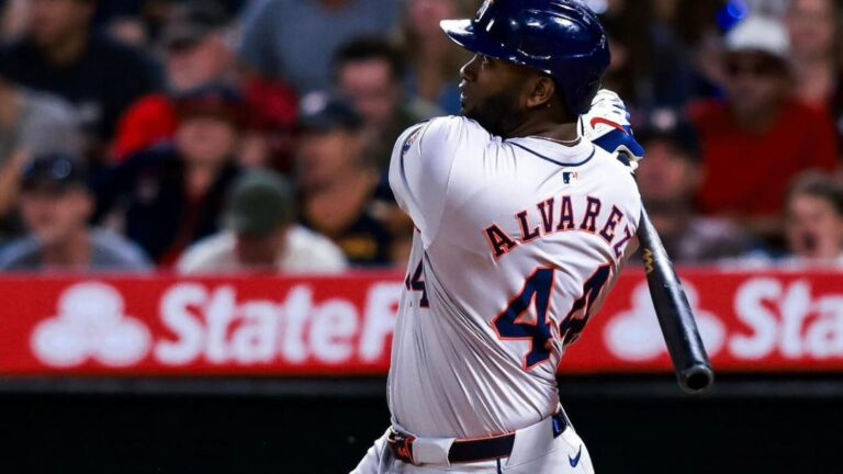 Yordan Álvarez sumó el HR 34 en la victoria de los Astros sobre Angels