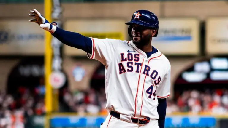 Yordan Álvarez recibe tercera nominación corrida al premio Hank Aaron