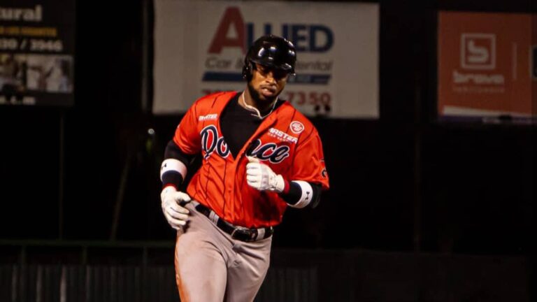 Yanquiel Fernández debutó con extrabase incluido en la Liga de Béisbol Profesional en Puerto Rico