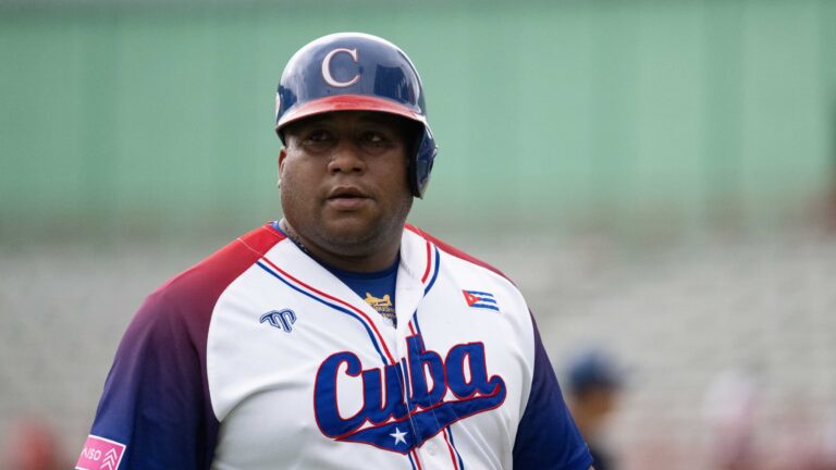 Cuba anuncia alineación para el primer juego ante República Dominicana