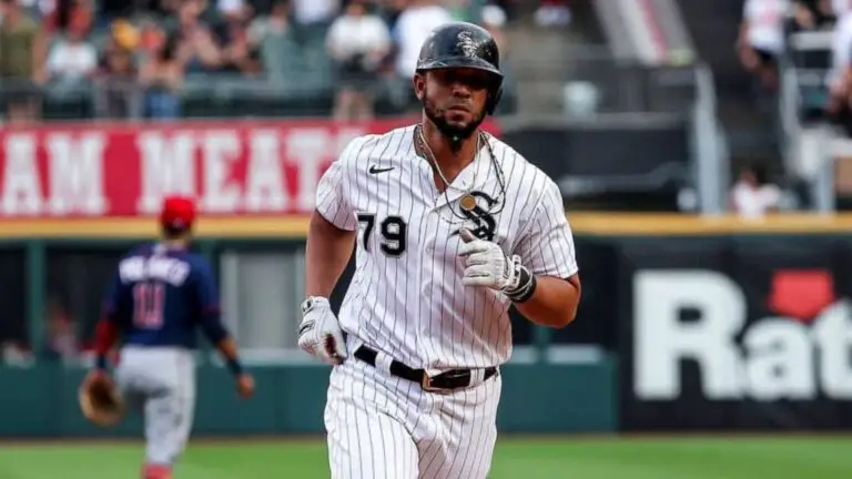 José Abreu puede firmar con una organización de MLB en los próximos días