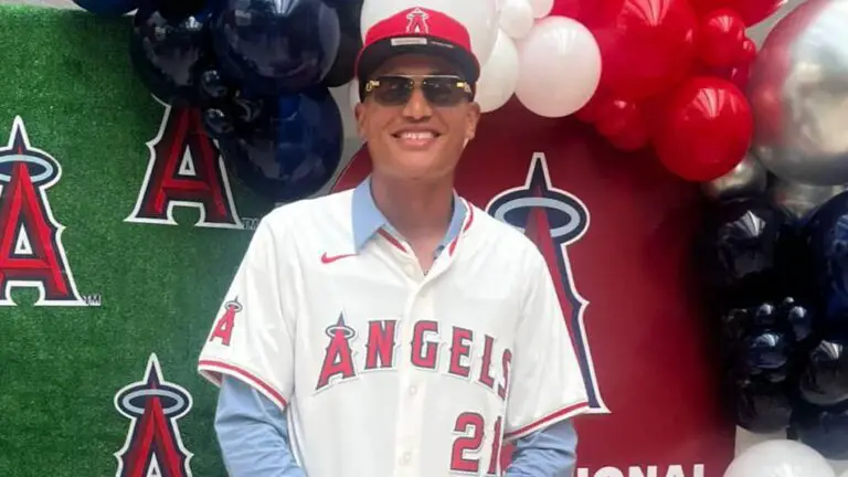 El cubano Anthony Santa Cruz oficializó firma con Los Ángeles Angels