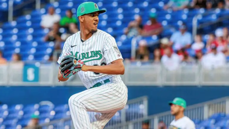 Eury Pérez sigue en camino para regresar después del Juego de Estrellas tras su cirugía Tommy John