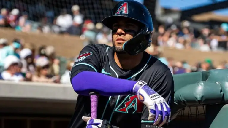 Lourdes Gurriel Jr produce en triunfo de Diamondbacks de Arizona