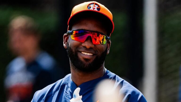 Yordan Álvarez produce en Spring Training con los Astros de Houston.