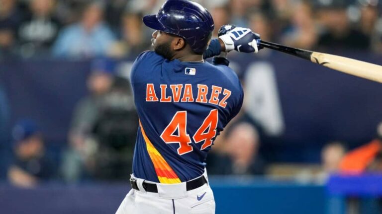 Yordan Álvarez conecta primer cuadrangular de la pretemporada