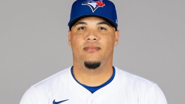 Lázaro Estrada es incluido en top 30 de prospectos de Toronto según MLB.