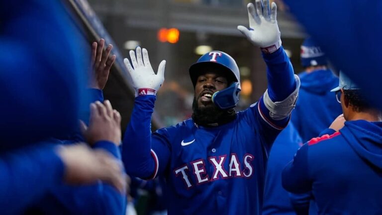 Adolis García lidera triunfo de Rangers de Texas ante Guardianes de Cleveland.