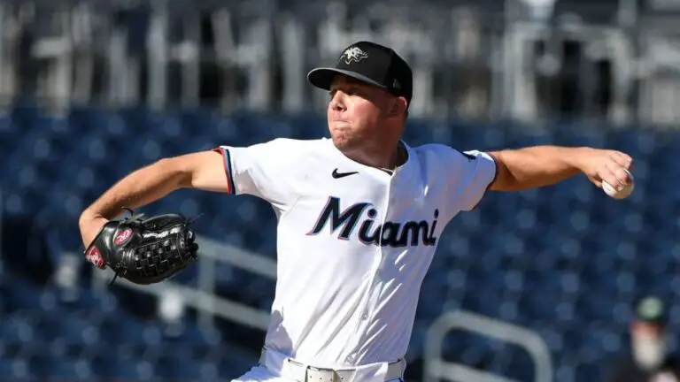 Marlins rozan remontada en debut de Patrick Monteverde