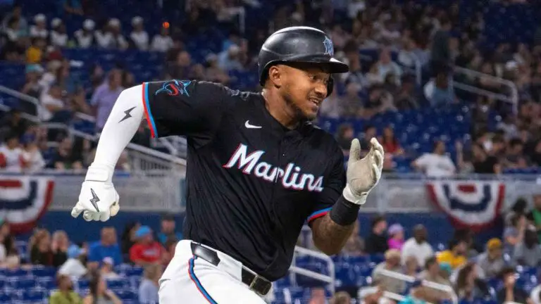 Marlins rozan la hazaña pero Dodgers ganan en el décimo inning