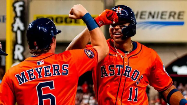 Astros vence 6-4 a Padres con dos HR de Cam Smith
