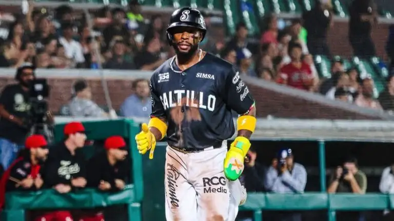 Julio Pablo Martínez luce con dos jonrones en triunfo de los Saraperos.