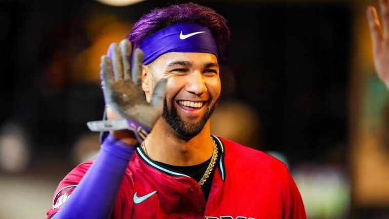 Lourdes Gurriel Jr contribuyó a la ofensiva con Arizona en derrota ante Washington.