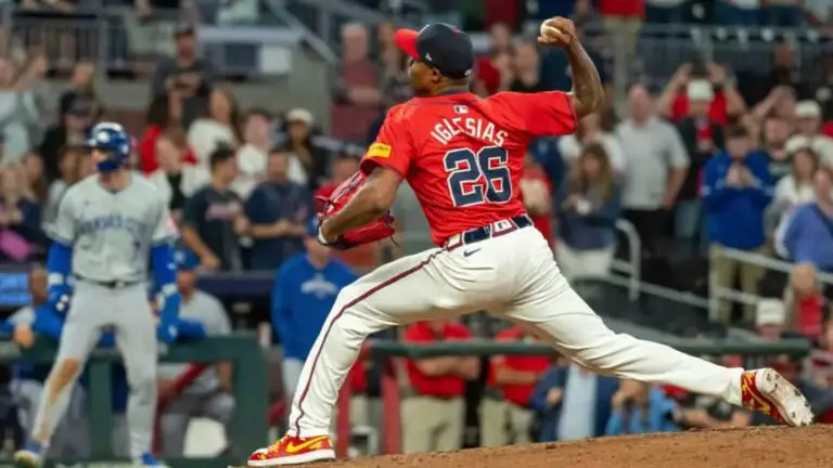Raisel Iglesias sin sobresaltos ante Dodgers en el Truist Park.