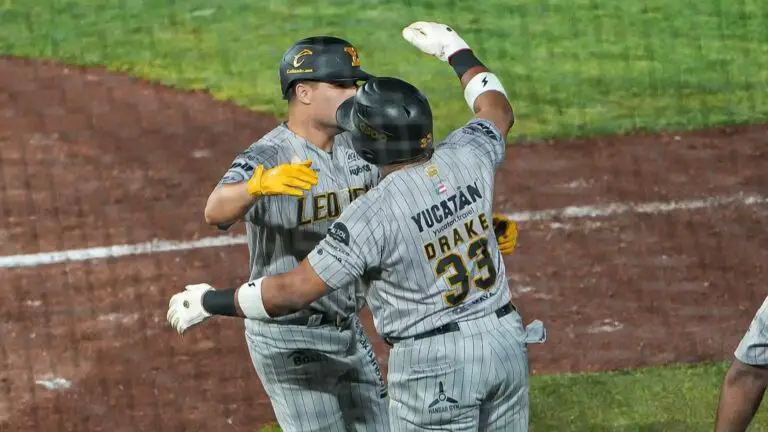 Yadir Drake y Aledmys Díaz la desaparecen pero no evitan la derrota de los Leones.