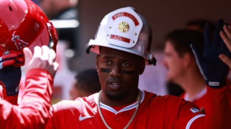 Jorge Soler pega jonrón ante su ex equipo en MLB.