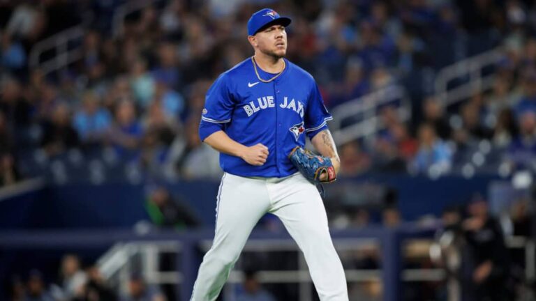 Yariel Rodríguez realiza otro relevo efectivo con Toronto Blue Jays.