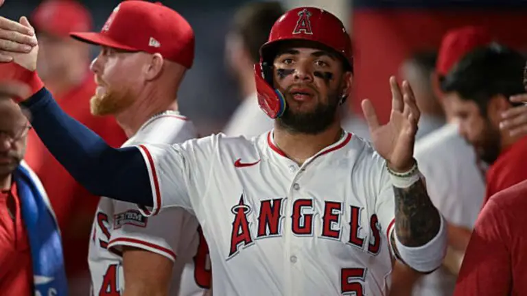 Yoan Moncada pega su quinto jonrón de 2025 en MLB