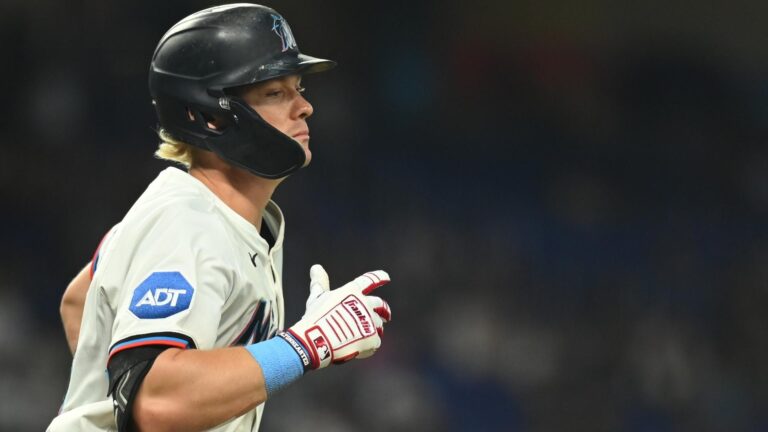 Kyle Stowers, Jugador de la Semana en la LN, el primero de Miami desde 2022