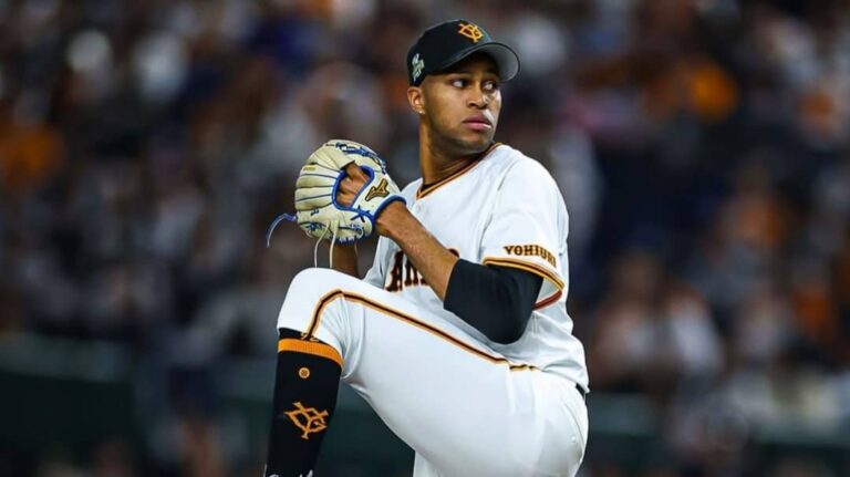 Raidel Martínez llega a 10 salvados en 2025 en NPB