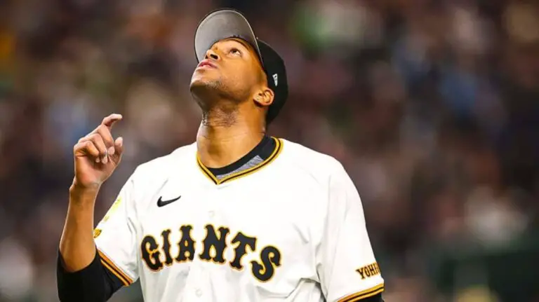 Raidel Martínez salva por tercer día consecutivo y es lider en NPB
