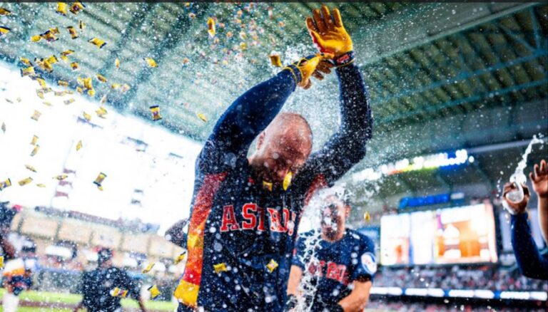Christian Walker dispara HR Walk-Off y Astros ganan 3 de 4 a Marineros