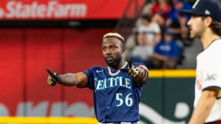 Randy Arozarena llega a 30 juegos consecutivos embasándose en MLB.