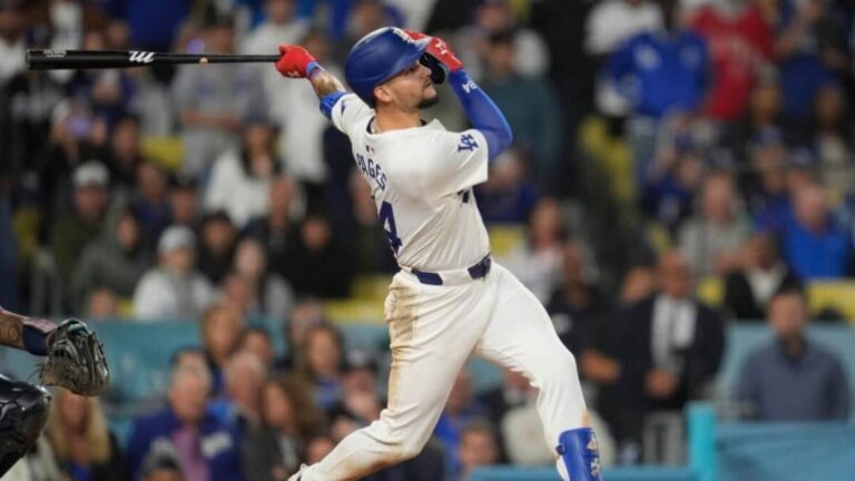 Andy Pagés llegó a 20 juegos multihits en la temporada de MLB