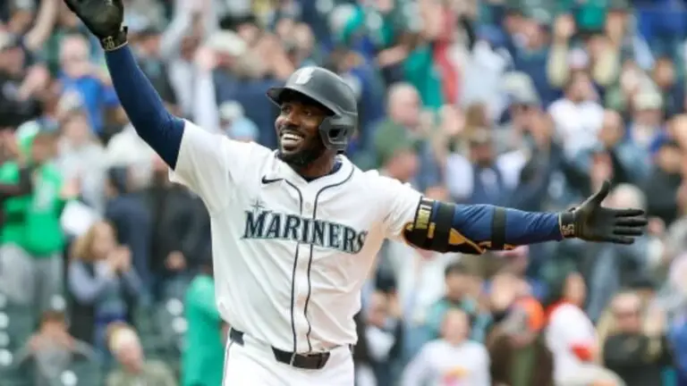 Randy Arozarena duplica y guía el triunfo de Marineros de Seattle