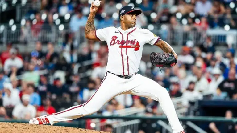 Raisel Iglesias logró ante los Mets su segundo hold de la temporada